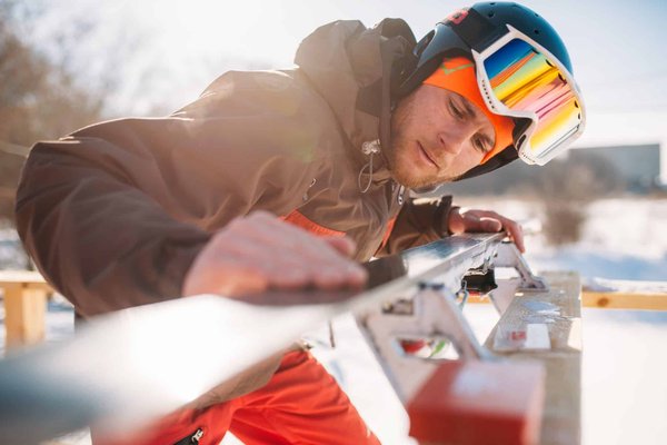 Comment organiser des vacances de ski respectueuses de l'environnement dans les Alpes?